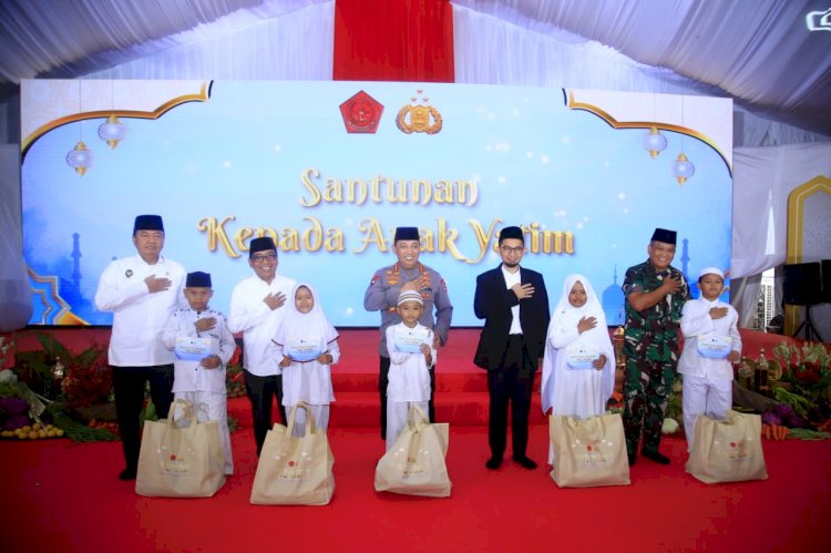 Kapolri Gelar Buka Puasa Bersama Kementerian dan TNI di Lapangan Bhayangkara Mabes Polri