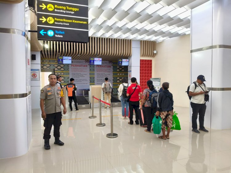 KP3 Udara Laksanakan Pengamanan Penerbangan di Bandara Frans Sales Lega Ruteng