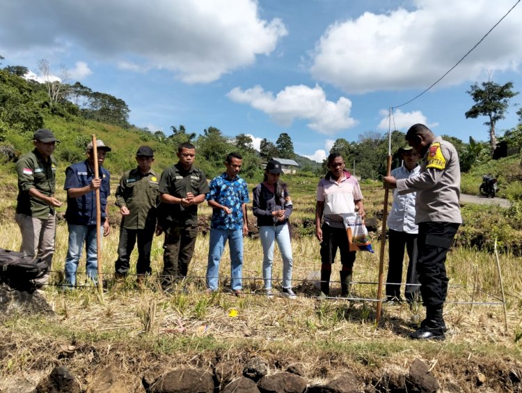 Bhabinkamtibmas Cibal Barat Dampingi Petani dalam Program Ketahanan Pangan