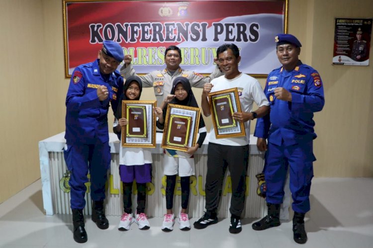 Dukung Pelajar di Dunia Olahraga, Polres Seruyan Beri Penghargaan 2 Atlet Muda Berprestasi