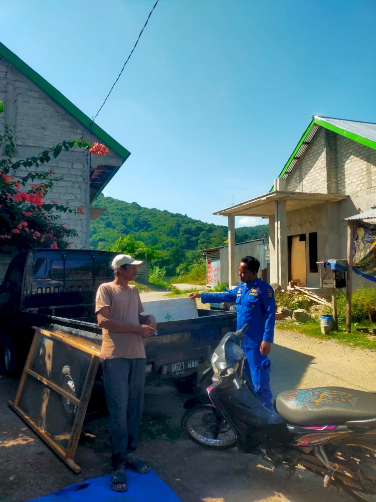 Satpolairud Polres Manggarai Gelar Patroli dan Sambang Untuk Himbauan Kamtibmas di Wilayah Pesisir Reok