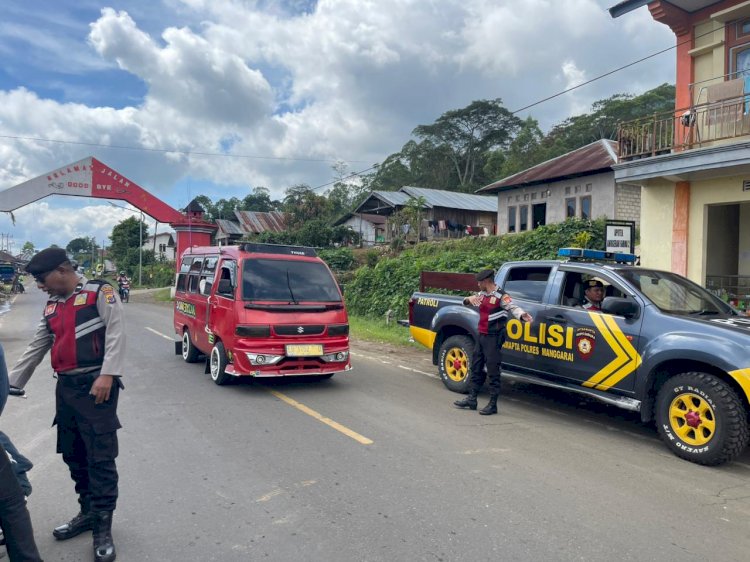 Sat Samapta Polres Manggarai Gelar Patroli Dialogis untuk Ciptakan Harkamtibmas di Kota Ruteng