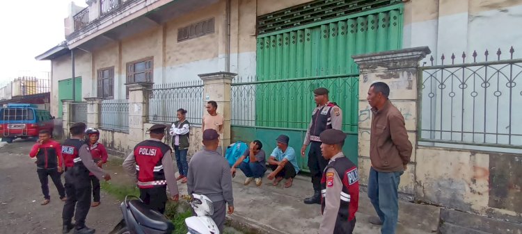 PATROLI KOTA SAT SAMAPTA POLRES MANGGARAI JAGA KAMTIBMAS TETAP KONDUSIF DAN BEBAS PREMANISME
