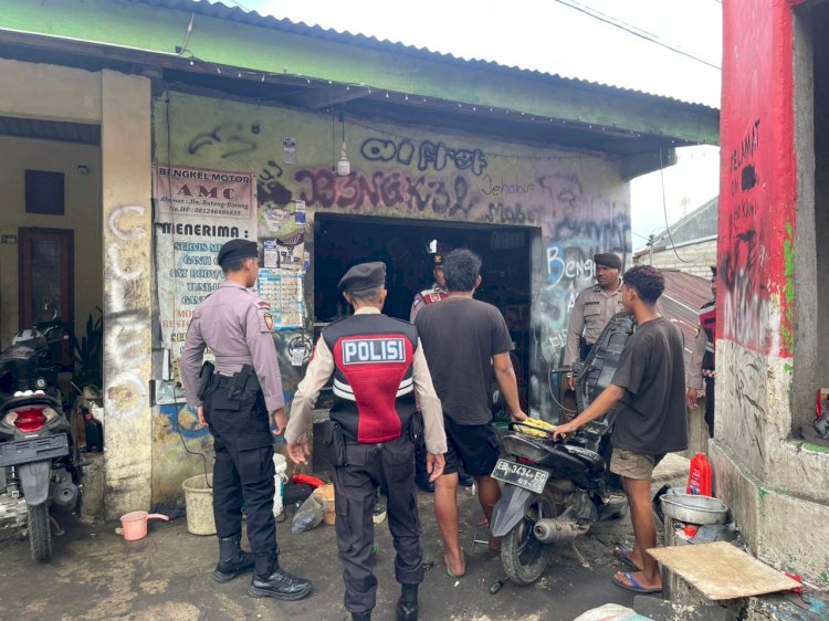 Anggota Samapta Polres Manggarai Gelar Patroli Dialogis dan Pengaturan Lalu Lintas di Kota Ruteng