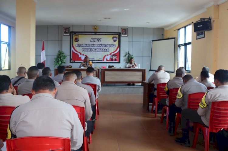 Wakapolres Manggarai Pimpin Anev Bulanan Bhabinkamtibmas, Tekankan Disiplin dan Profesionalisme