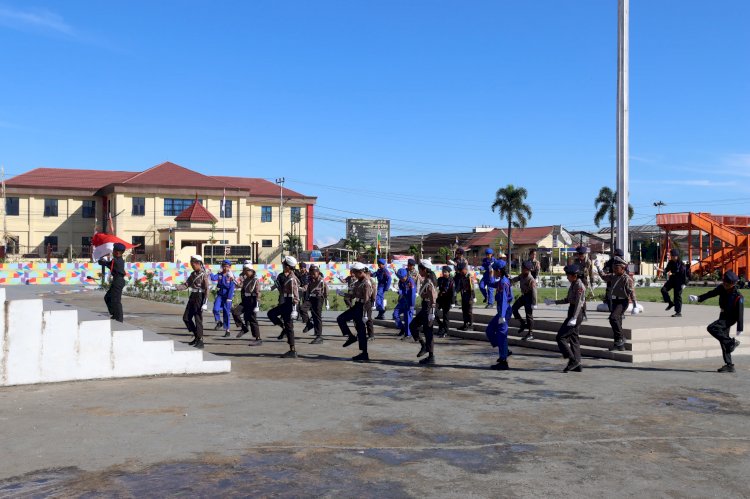 Atraksi Polisi Cilik Polres Manggarai  Hadir Memeriahkan Hut Bhayangkara Ke - 79