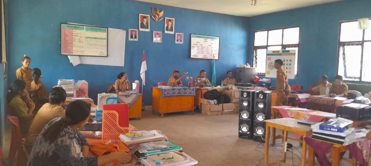 Bhabinkamtibmas Rahong Utara Sambangi Tokoh Pendidik, Perkuat Sinergitas Polri dan Dunia Pendidikan