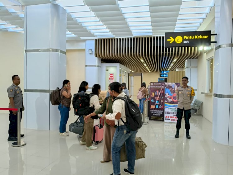 Kegiatan Pengamanan Penerbangan Di Bandara Frans Sales Lega Ruteng Oleh Anggota Kp3 Udara