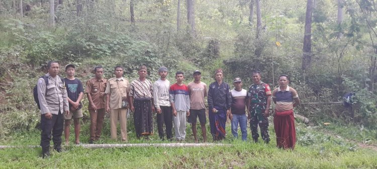 Kolaborasi Bhabinkamtibmas dan Babinsa Mediasi Sengketa Tanah Warisan di Kampung Langke