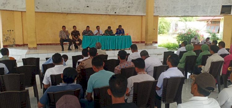 Rapat Persiapan dan Pembentukan Panitia Perayaan HUT RI ke-80 Tahun 2025 di Kecamatan Reok