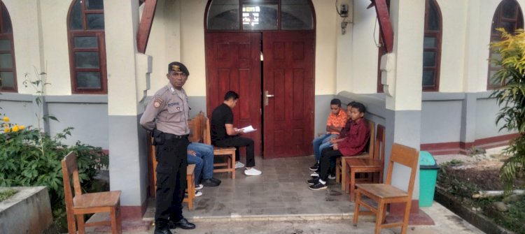 Polri Hadir dalam Pengamanan Ibadah Minggu di Wilayah Hukum Cibal