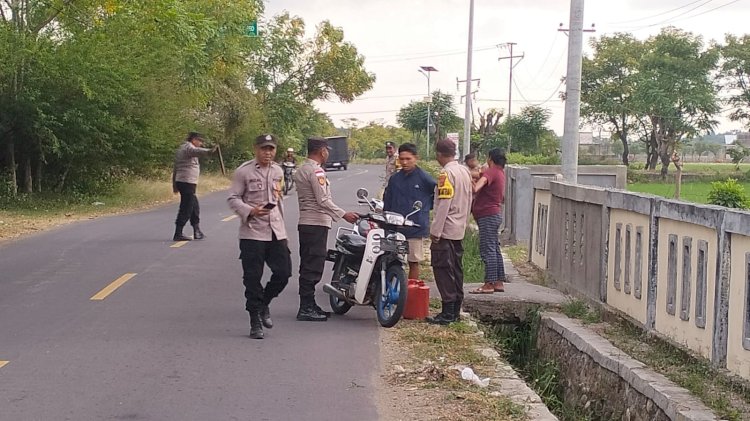 Gelar Penertiban Kendaraan, Polsek Reo Edukasi Pengendara Tertib Berlalu Lintas