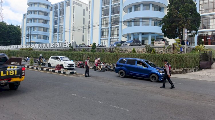 Dekat dan Melayani: Satuan Samapta Laksanakan Patroli Dialogis dan Pengaturan Lalin