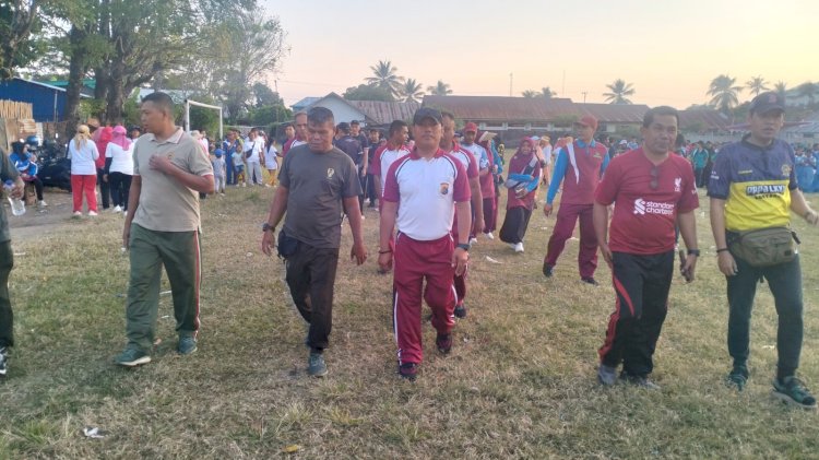 Jalan Sehat & Pemeriksaan Kesehatan: Semarak HUT RI ke-80 di Kecamatan Reok