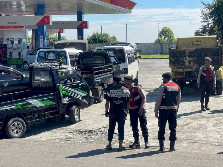 Patroli Dialogis dan Pengaturan Lalu Lintas, Sat Samapta Polres Manggarai Hadirkan Rasa Aman