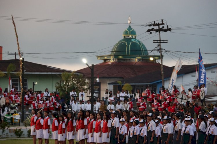 Upacara Penurunan Bendera Merah Putih HUT ke-80 RI Tingkat Kabupaten Manggarai Berlangsung Khidmat