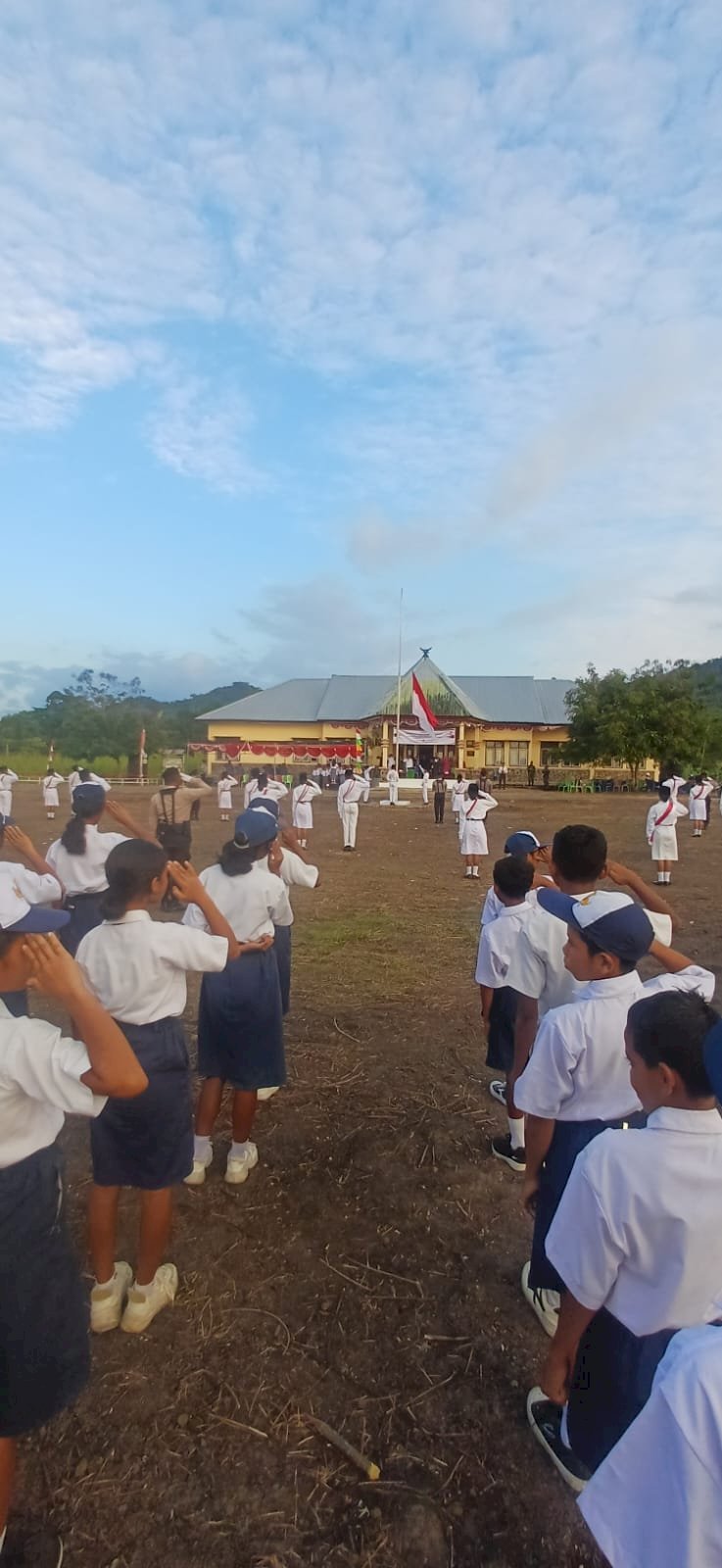 Upacara Penurunan Bendera Merah Putih dalam Rangka Peringatan HUT ke-80 Kemerdekaan Republik Indonesia