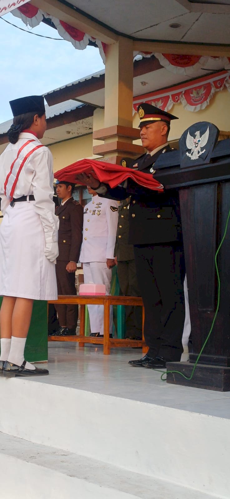 Upacara Penurunan Bendera Merah Putih dalam Rangka Peringatan HUT ke-80 Kemerdekaan Republik Indonesia
