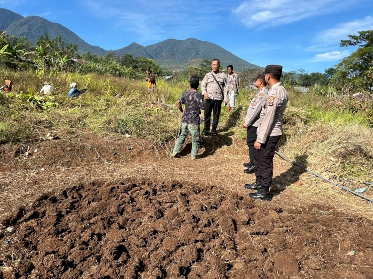 Kapolres Manggarai Lakukan Peninjauan Lokasi Penanaman Jagung Serentak Gugus Tugas Ketahanan Pangan di Kabupaten Manggarai