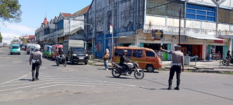 Sat Lantas Polres Manggarai Gelar Patroli KRYD, Pamturlalin, dan Himbauan Kamseltibcar Lantas di Kota Ruteng