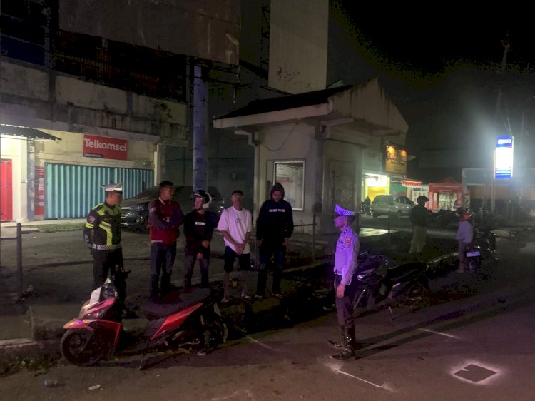 Sat Lantas Polres Manggarai Intensifkan Patroli Malam, Antisipasi Balap Liar, Parkir Liar dan Laka Lantas
