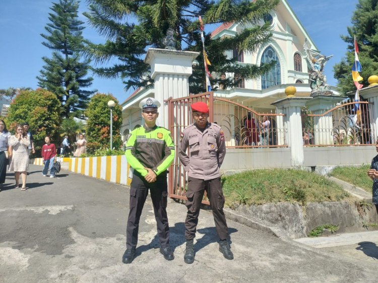Pastikan Umat Beribadah dengan Nyaman, Polres Manggarai Gelar Pengamanan Ibadah Minggu