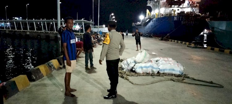 KP3 Laut Reo Laksanakan Pengamanan Kapal Penumpang di Pelabuhan Laut Reo