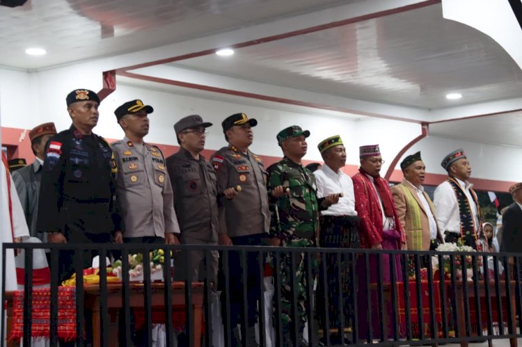 Kapolres Manggarai Hadiri Doa Damai dari Manggarai untuk Indonesia dan Penyalaan 1000 Lilin