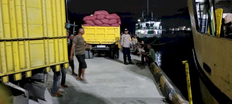 PENGAMANAN KAPAL KM. MALOLI DI PELABUHAN REO BERJALAN LANCAR, SITUASI TERKENDALI