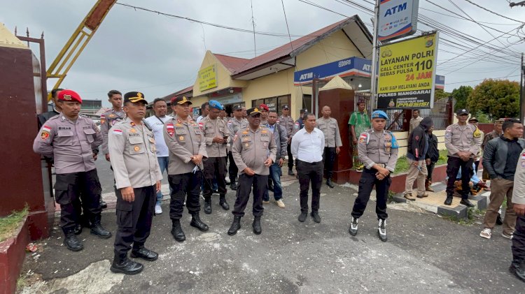 Kapolres Manggarai Temui Massa Aksi Unjuk Rasa Damai Aliansi Cipayung Manggarai.