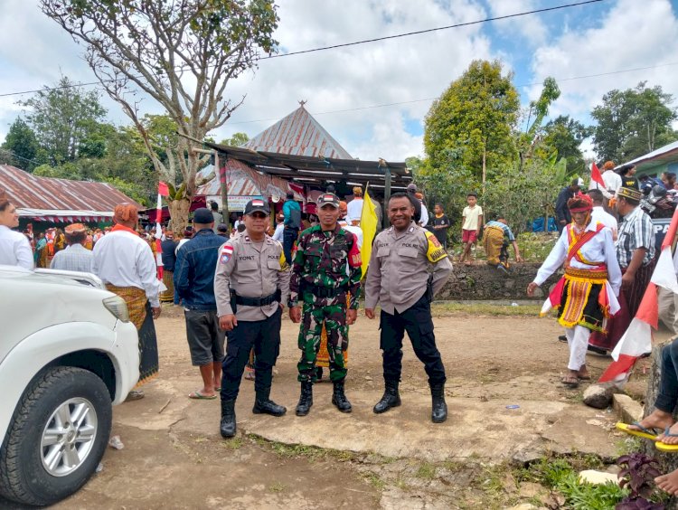 Bhabinkamtibmas dan Babinsa Ruteng Amankan Ritual Adat Congko Lokap Gendang Glarang Cumbi Niang Golo Nterlango