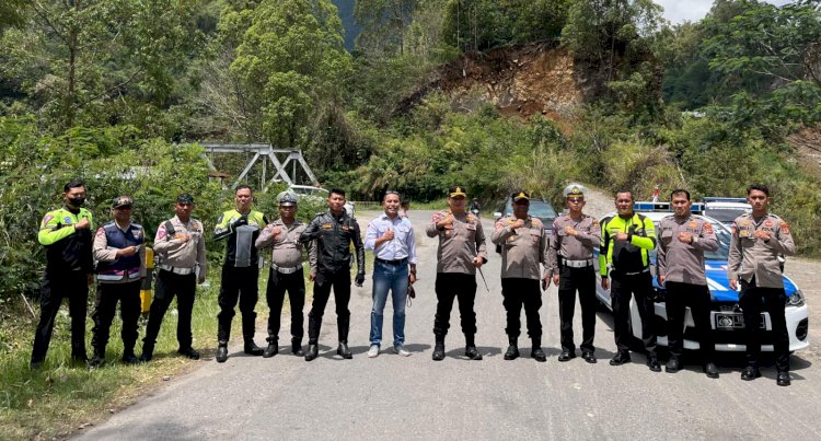 Kapolres Manggarai Tinjau Langsung Kesiapan Personel Pengamanan Tour De En Te Te