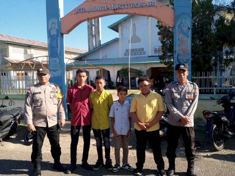 Polsek Reo Laksanakan Pengamanan Misa Minggu Pagi di Gereja Katolik Sta. Maria Ratu Rosari