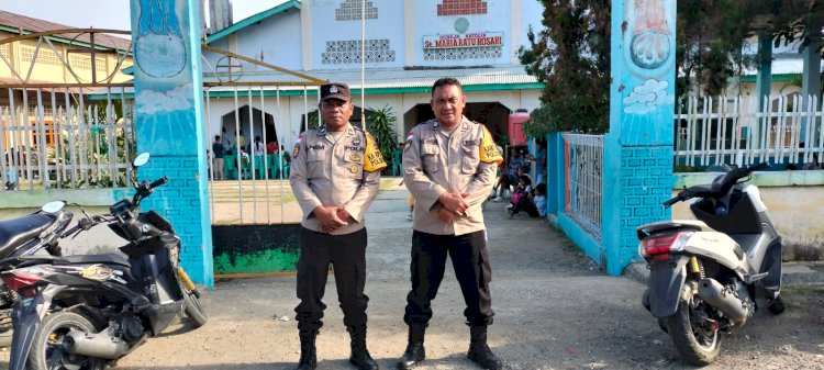 Polsek Reo Hadirkan Rasa Nyaman Umat Saat Misa Minggu Pagi