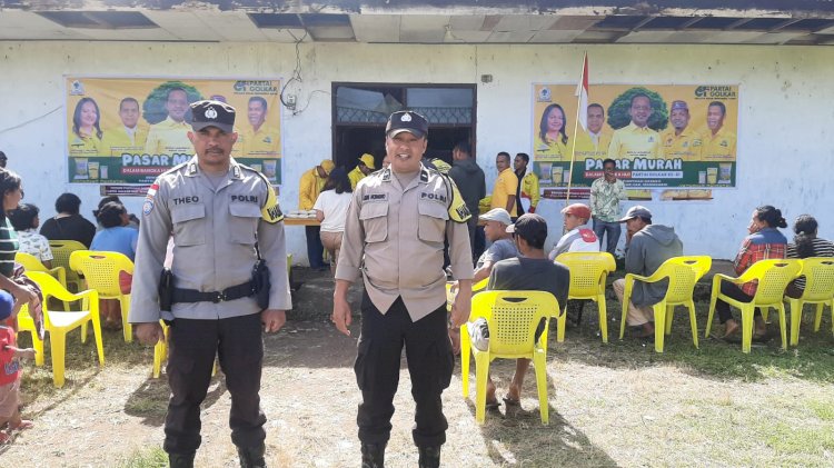 Bhabinkamtibmas Langke Rembong Laksanakan Pengamanan Pasar Murah.