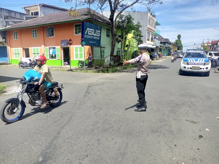 Sat Lantas Polres Manggarai Gelar Patroli KRYD dan Himbauan Kamseltibcar di Kota Ruteng