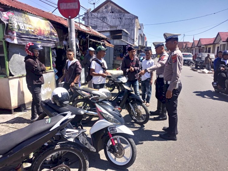 Patroli KRYD Sat Lantas Polres Manggarai, Ingatkan Pengendara di Kota Ruteng Tertib Berlalu Lintas
