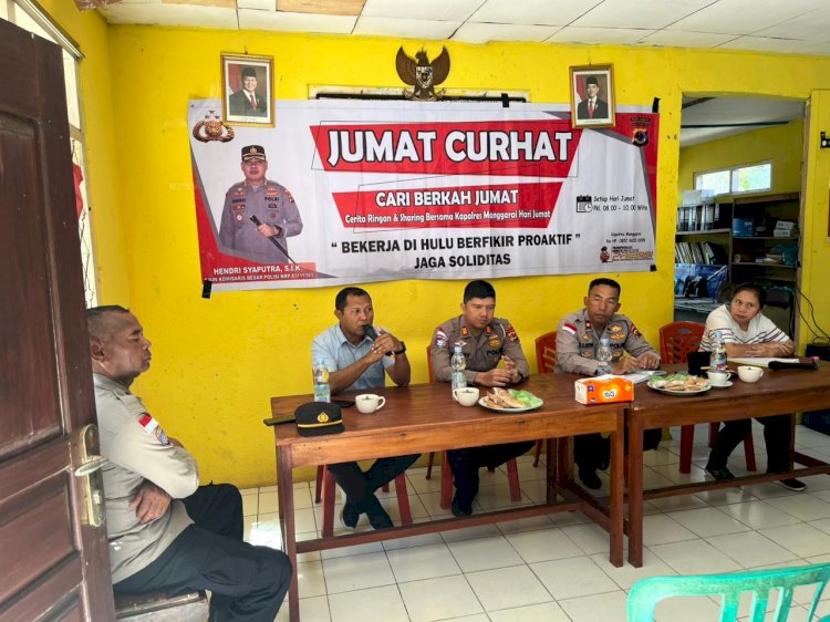 Polres Manggarai Gelar Jumat Curhat di Kelurahan Pitak, Warga Sampaikan Aspirasi dan Keluhan