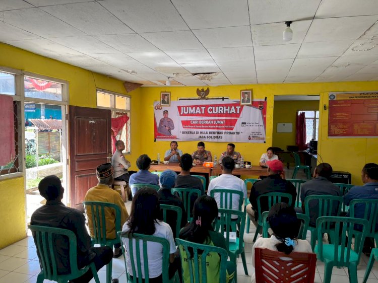 Polres Manggarai Gelar Jumat Curhat di Kelurahan Pitak, Warga Sampaikan Aspirasi dan Keluhan