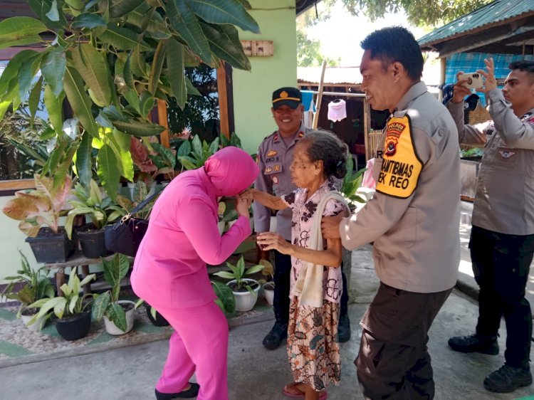 Anjangsana Bhayangkari Cabang Manggarai dalam Rangka HKGB, Beri Dukungan Moril dan Tali Asih kepada Purnawirawan dan Warakawuri