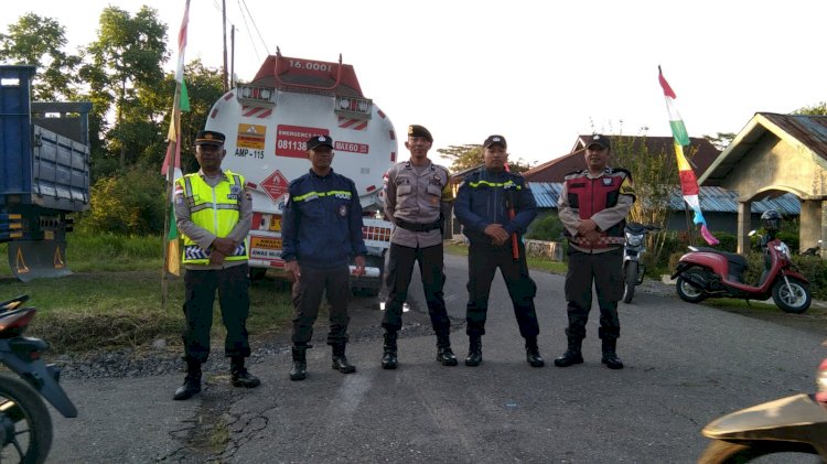 Polres Manggarai Kawal Prosesi Patung Bunda Maria Ratu Rosari dalam Festival Golo Curu 2025