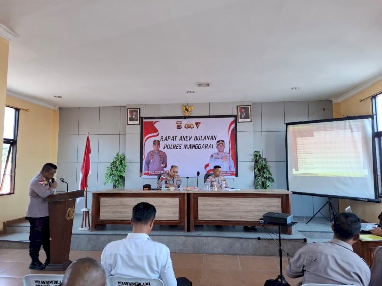 Kapolres Manggarai Pimpin Anev Bulanan, Tekankan Peningkatan Kinerja, Pelayanan dan Stabilitas Kamtibmas