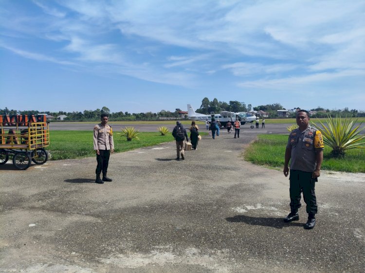 KP3 Udara Amankan Aktivitas Penerbangan di Bandara Frans Sales Lega Ruteng