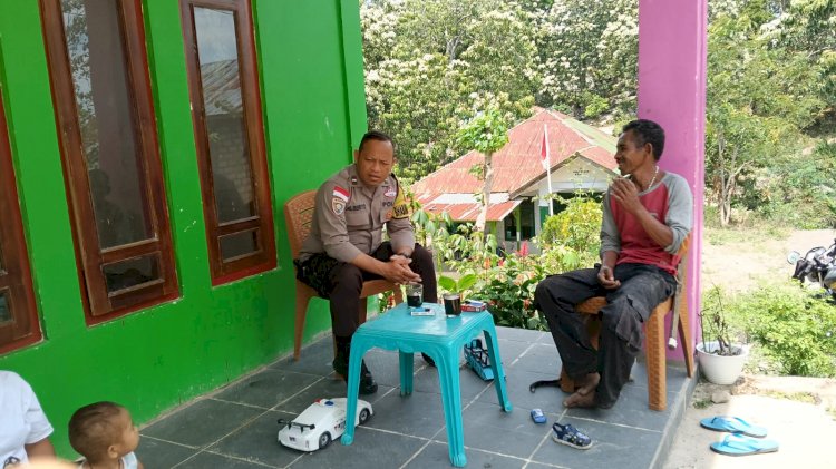 Cegah Rabies, Bhabinkamtibmas Cibal Ajak Warga Kendalikan Hewan Peliharaan