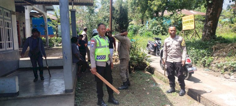 BHABINKAMTIBMAS SE-KECAMATAN LANGKE REMBONG LAKSANAKAN HIMBAUAN DAN ELIMINASI HEWAN PENULAR RABIES DI MBAUMUKU