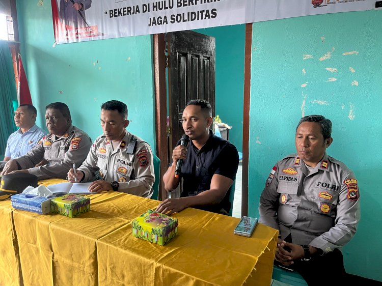 Wakapolres Manggarai Pimpin Kegiatan “Jumat Curhat” di Kelurahan Karot