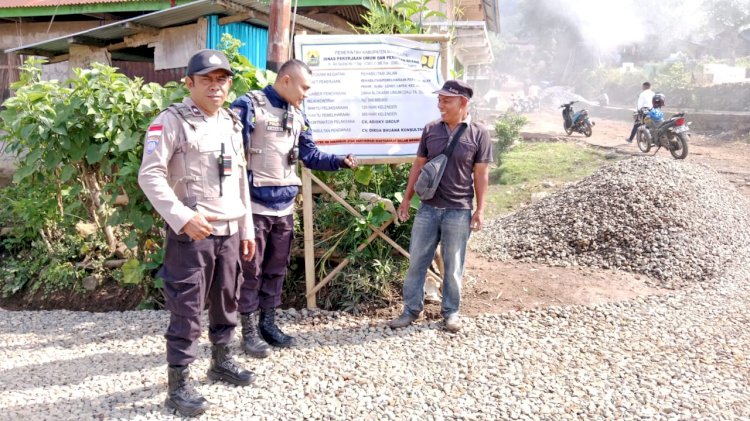 Bhabinkamtibmas Lelak Laksanakan Patroli dan Sambang Ajak Warga Jaga Kamtibmas serta Waspadai Penyebaran Rabies