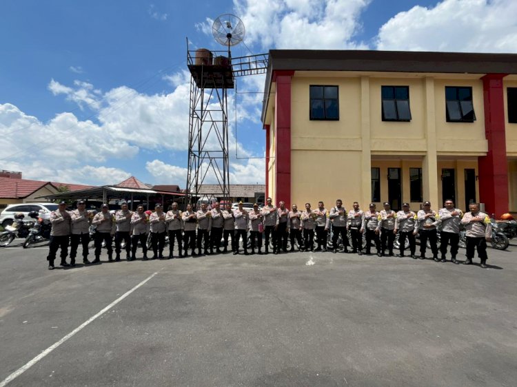 Wakapolres Manggarai Pimpin Pengecekan Kendaraan Dinas Bhabinkamtibmas
