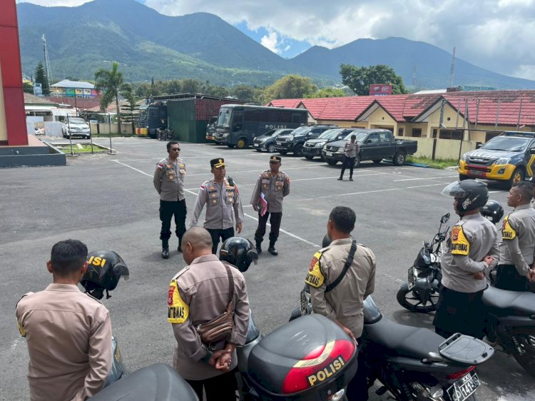 Wakapolres Manggarai Pimpin Pengecekan Kendaraan Dinas Bhabinkamtibmas