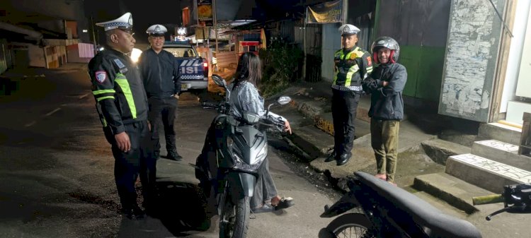 Antisipasi Balap Liar dan Parkir Liar, Sat Lantas Polres Manggarai Gelar Patroli Malam